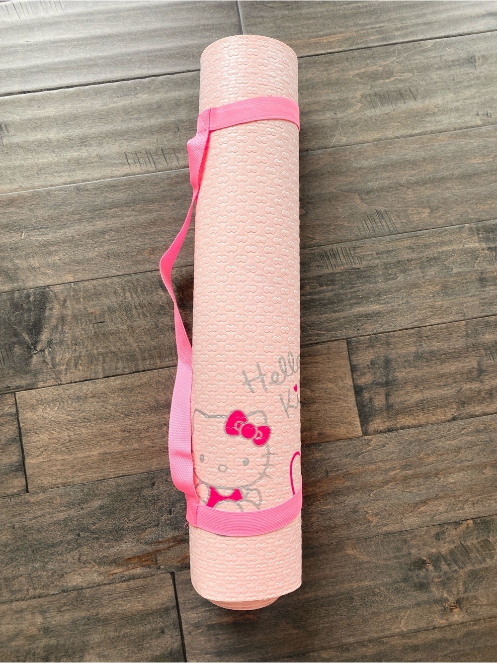 Hello Kitty Sanrio Reversible Exercise Yoga Mat Pink 24"W×68"L with Strap